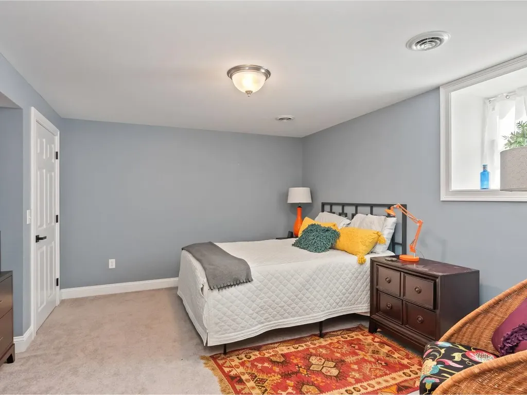 27 Weeping Willow Lane South Burlington VT 05403