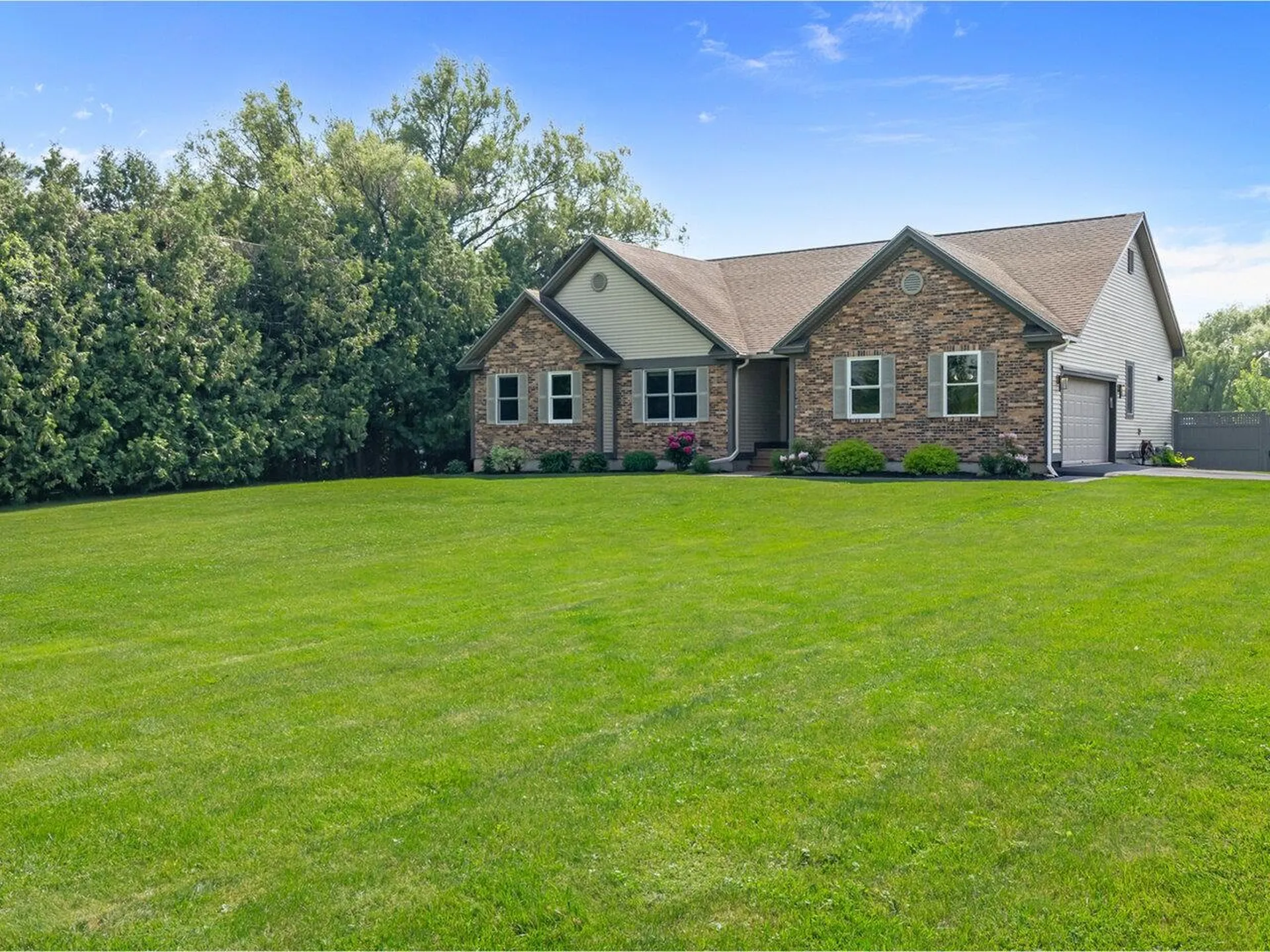 27 Weeping Willow Lane South Burlington VT 05403