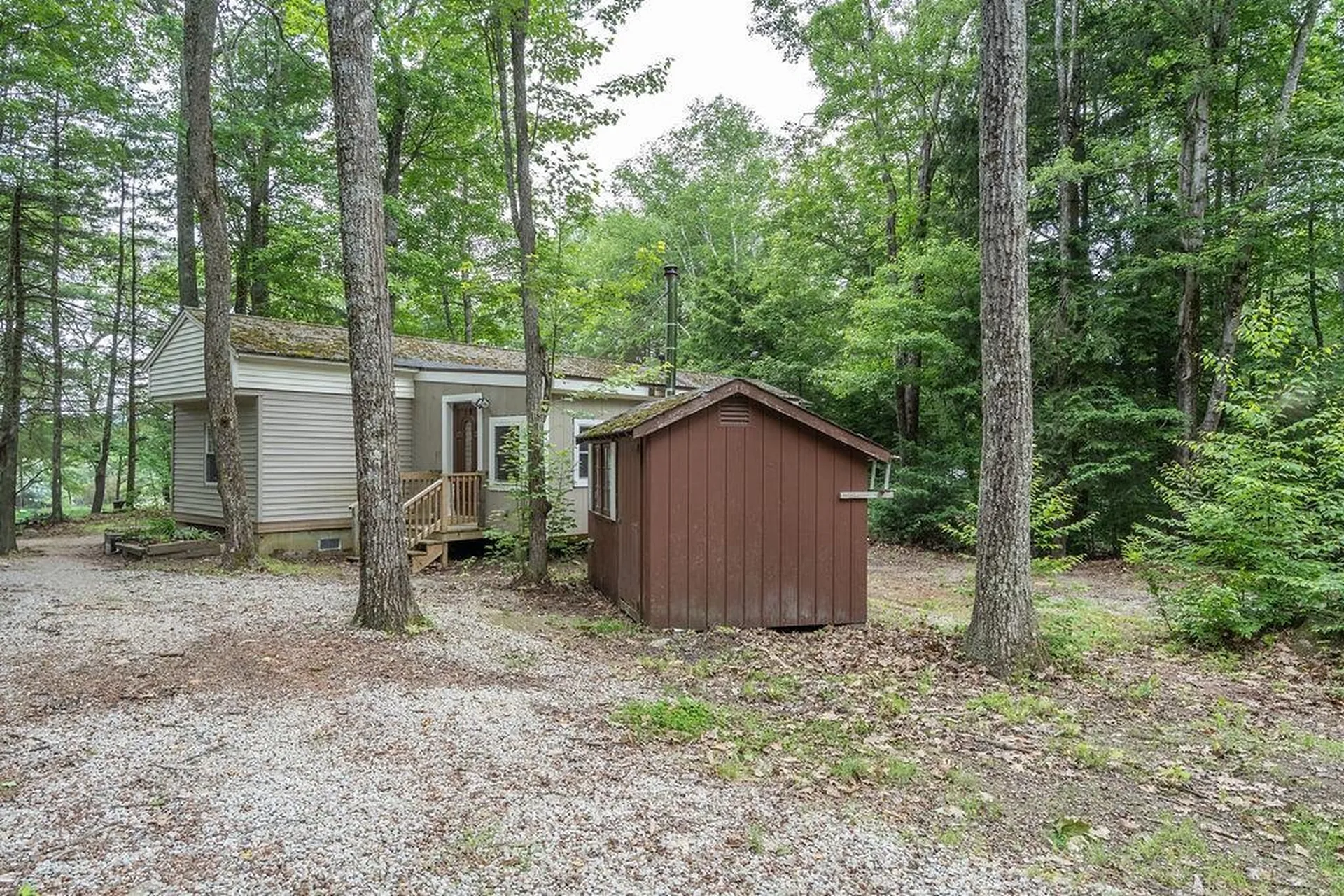 3 Spruce Cove Road Northwood NH 03261