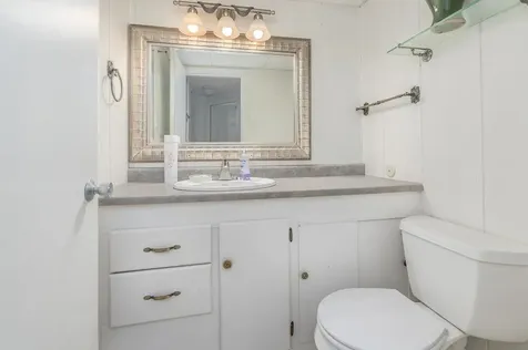 3 Spruce Cove Road Northwood NH 03261