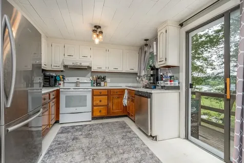 3 Spruce Cove Road Northwood NH 03261