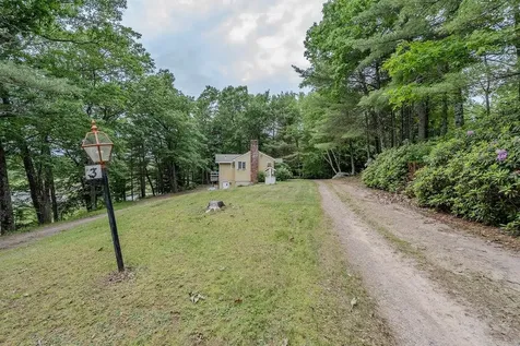 3 Spruce Cove Road Northwood NH 03261