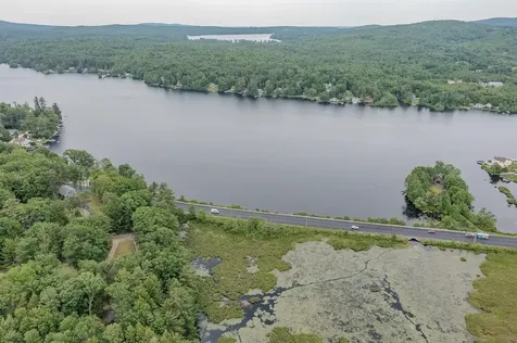 3 Spruce Cove Road Northwood NH 03261