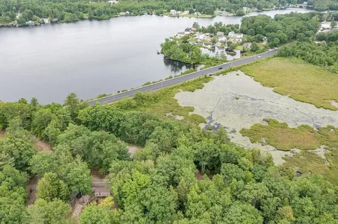 3 Spruce Cove Road Northwood NH 03261