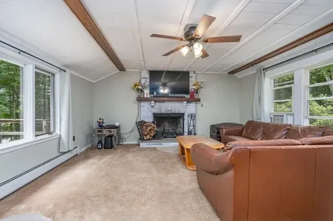 3 Spruce Cove Road Northwood NH 03261