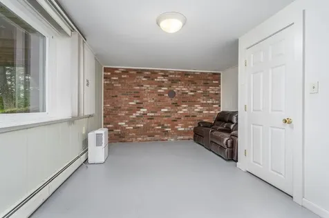 3 Spruce Cove Road Northwood NH 03261