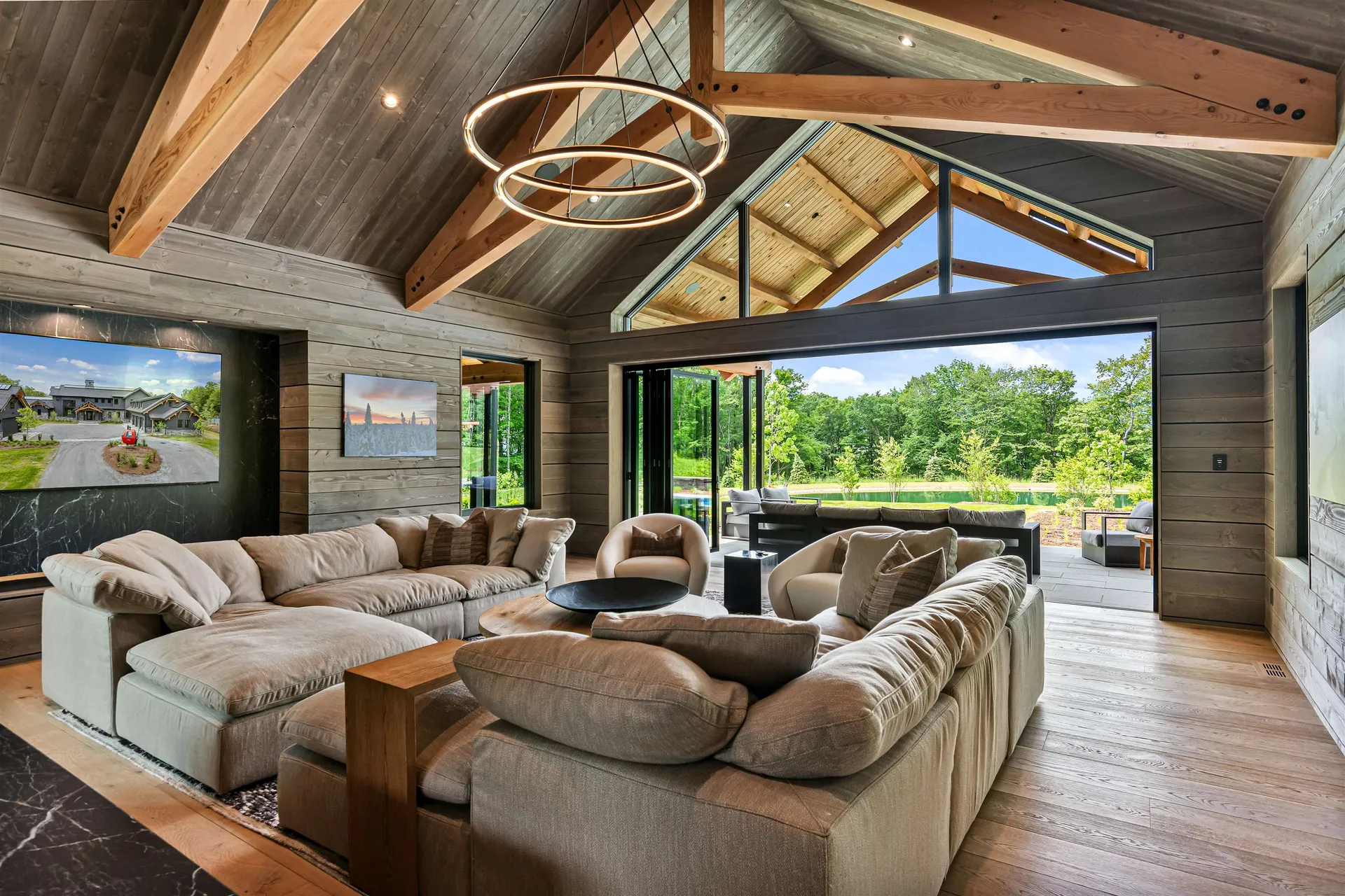 1084 Wade Pasture Road Stowe VT 05672