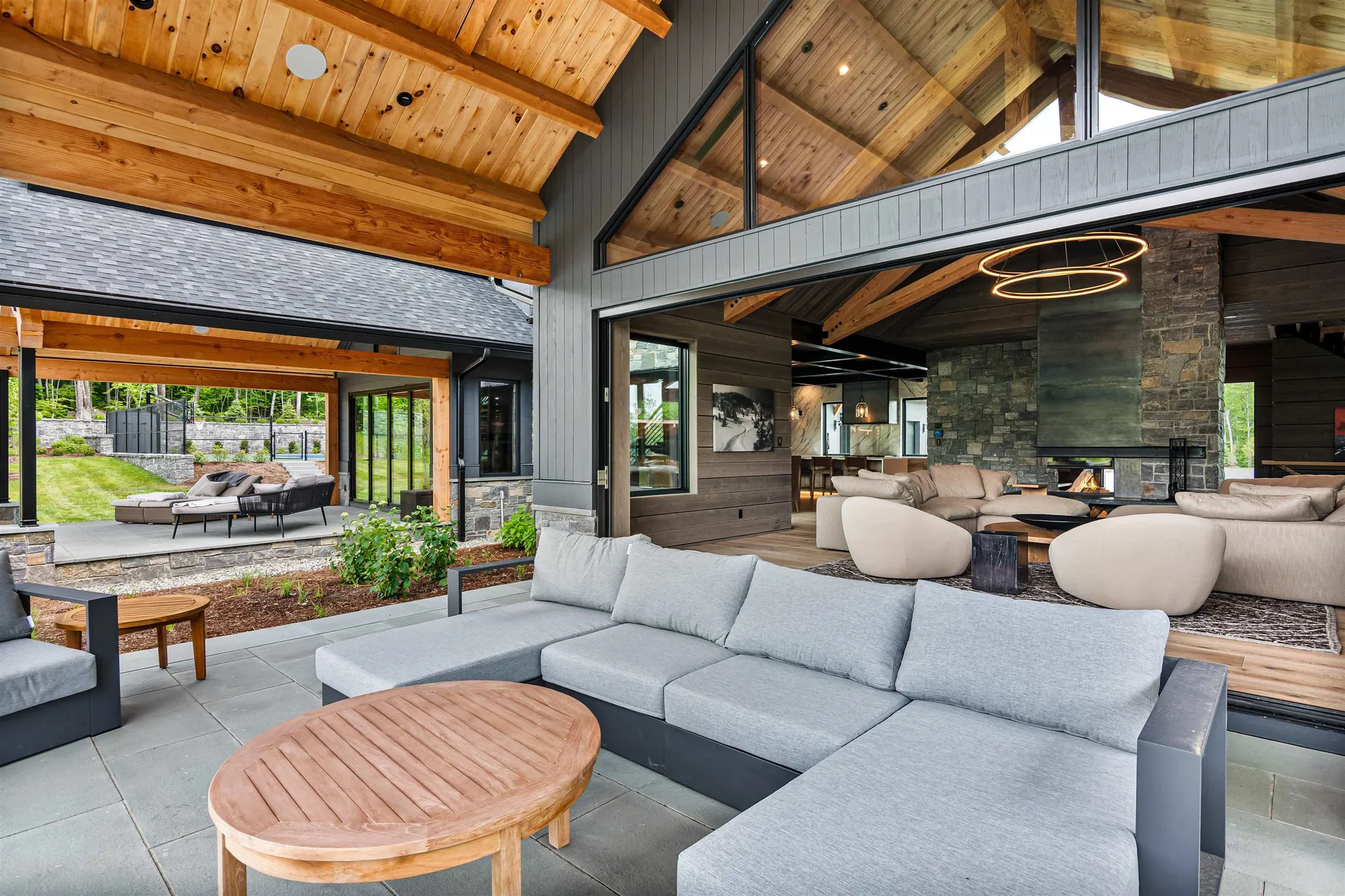 1084 Wade Pasture Road Stowe VT 05672