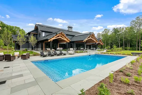 1084 Wade Pasture Road Stowe VT 05672