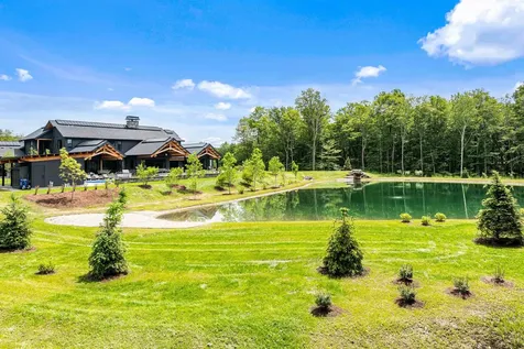 1084 Wade Pasture Road Stowe VT 05672