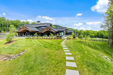 1084 Wade Pasture Road Stowe VT 05672