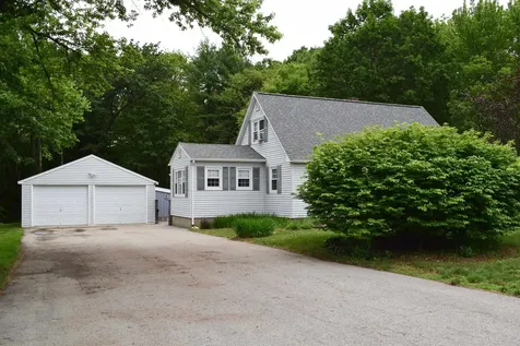 17 Chisholm Road Kingston NH 03848