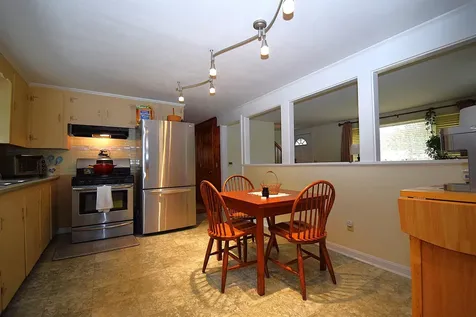 17 Chisholm Road Kingston NH 03848