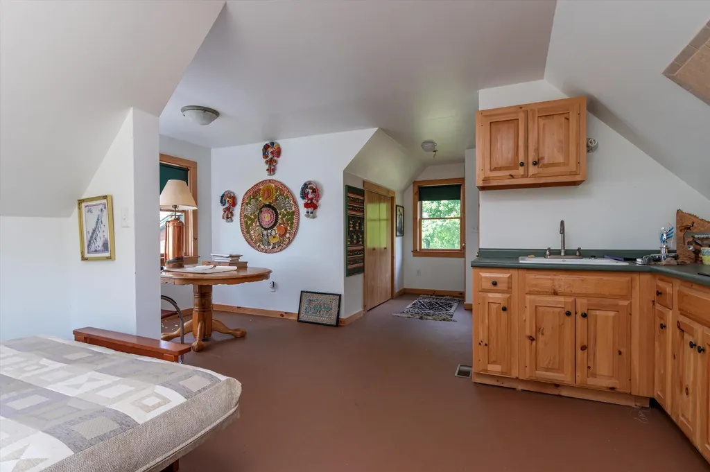 161 Depot Road Newfane VT 05362