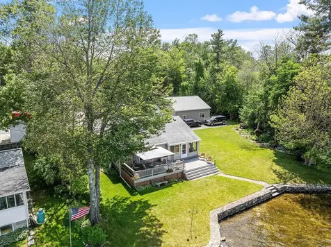 4 Shore Drive Hampstead NH 03841