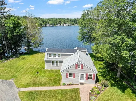 4 Shore Drive Hampstead NH 03841
