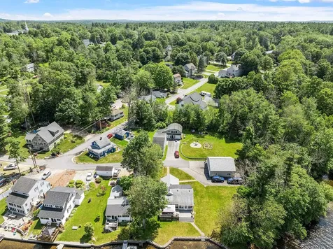 4 Shore Drive Hampstead NH 03841