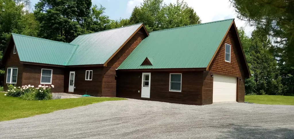 195 Beacon Hill Road Morristown VT 05661