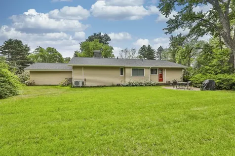 190 N Acres Road Manchester NH 03104
