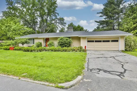 190 N Acres Road Manchester NH 03104