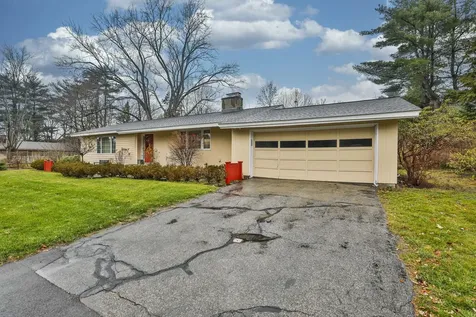 190 N Acres Road Manchester NH 03104
