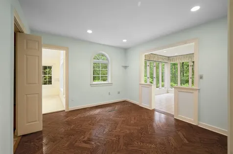 60 Peninsula Drive Stratham NH 03885