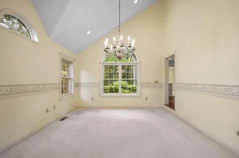 60 Peninsula Drive Stratham NH 03885