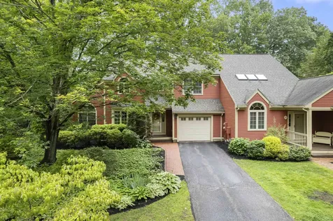 60 Peninsula Drive Stratham NH 03885