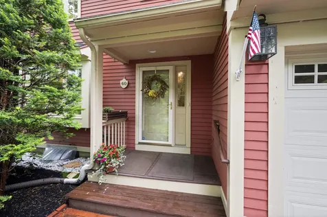 60 Peninsula Drive Stratham NH 03885