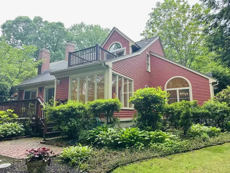 60 Peninsula Drive Stratham NH 03885