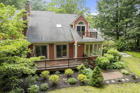 60 Peninsula Drive Stratham NH 03885