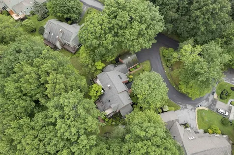 60 Peninsula Drive Stratham NH 03885