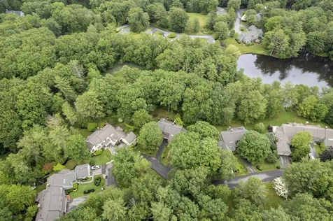 60 Peninsula Drive Stratham NH 03885