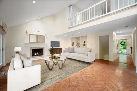 60 Peninsula Drive Stratham NH 03885