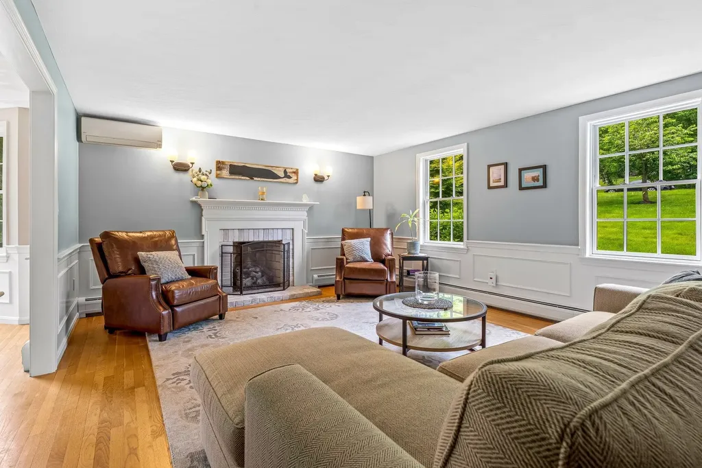 65 Forest Street Londonderry NH 03053