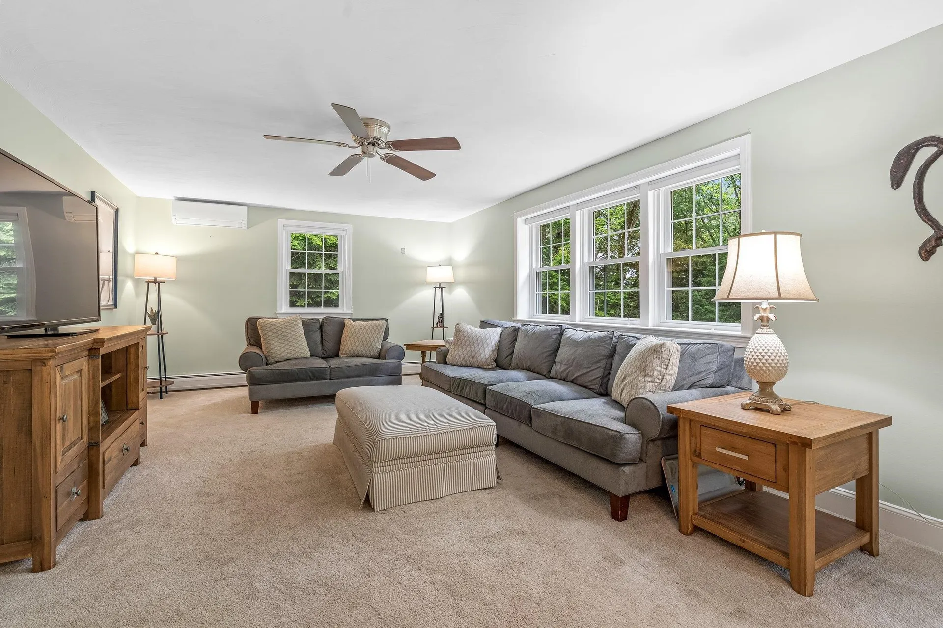 65 Forest Street Londonderry NH 03053