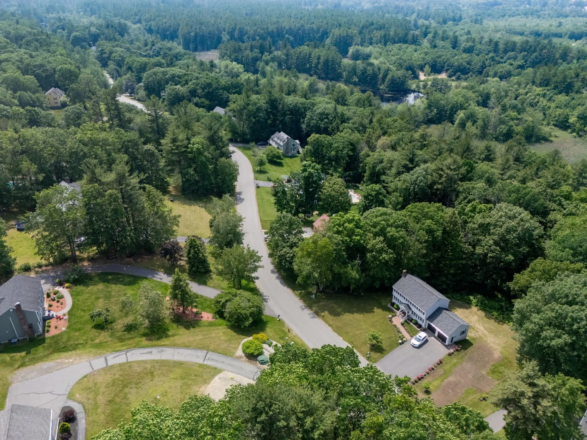 65 Forest Street Londonderry NH 03053