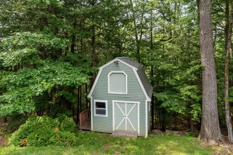 65 Forest Street Londonderry NH 03053