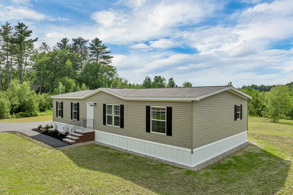 106 Stevens Road Effingham NH 03882