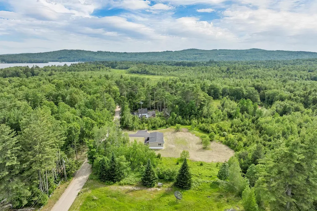 106 Stevens Road Effingham NH 03882