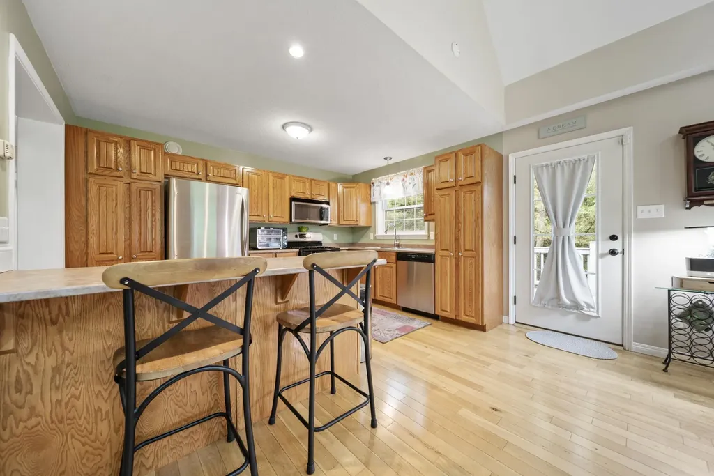 21 Lewis Lane Concord NH 03301