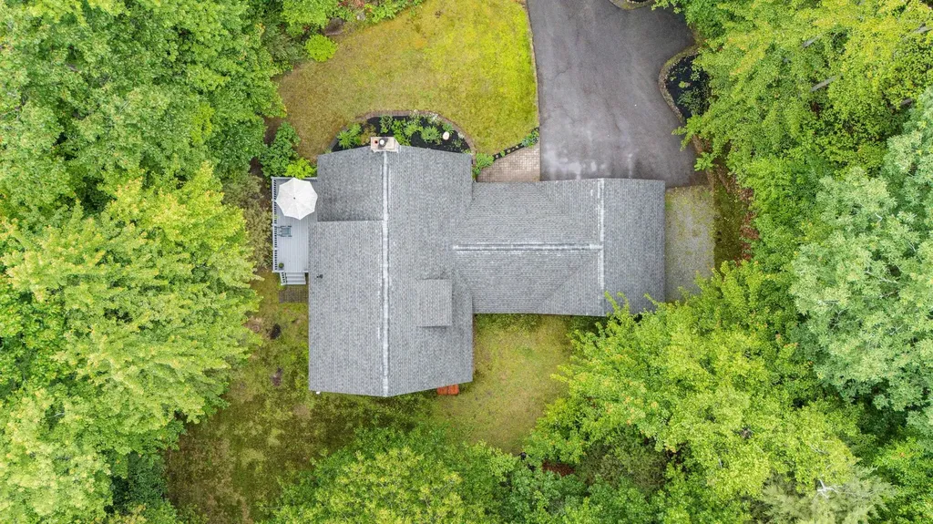 21 Lewis Lane Concord NH 03301