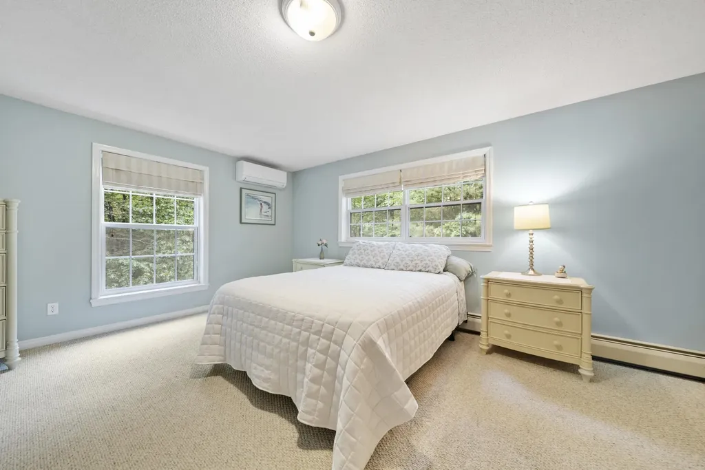 21 Lewis Lane Concord NH 03301