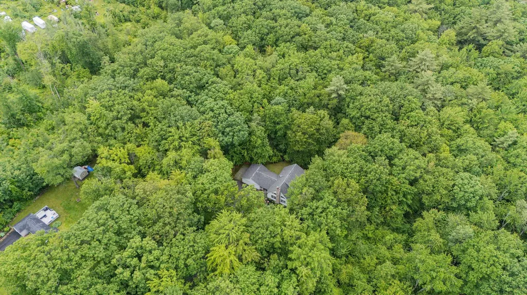 21 Lewis Lane Concord NH 03301