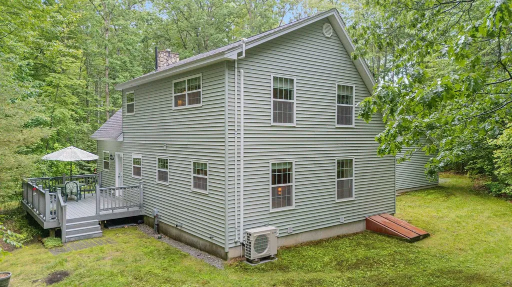 21 Lewis Lane Concord NH 03301