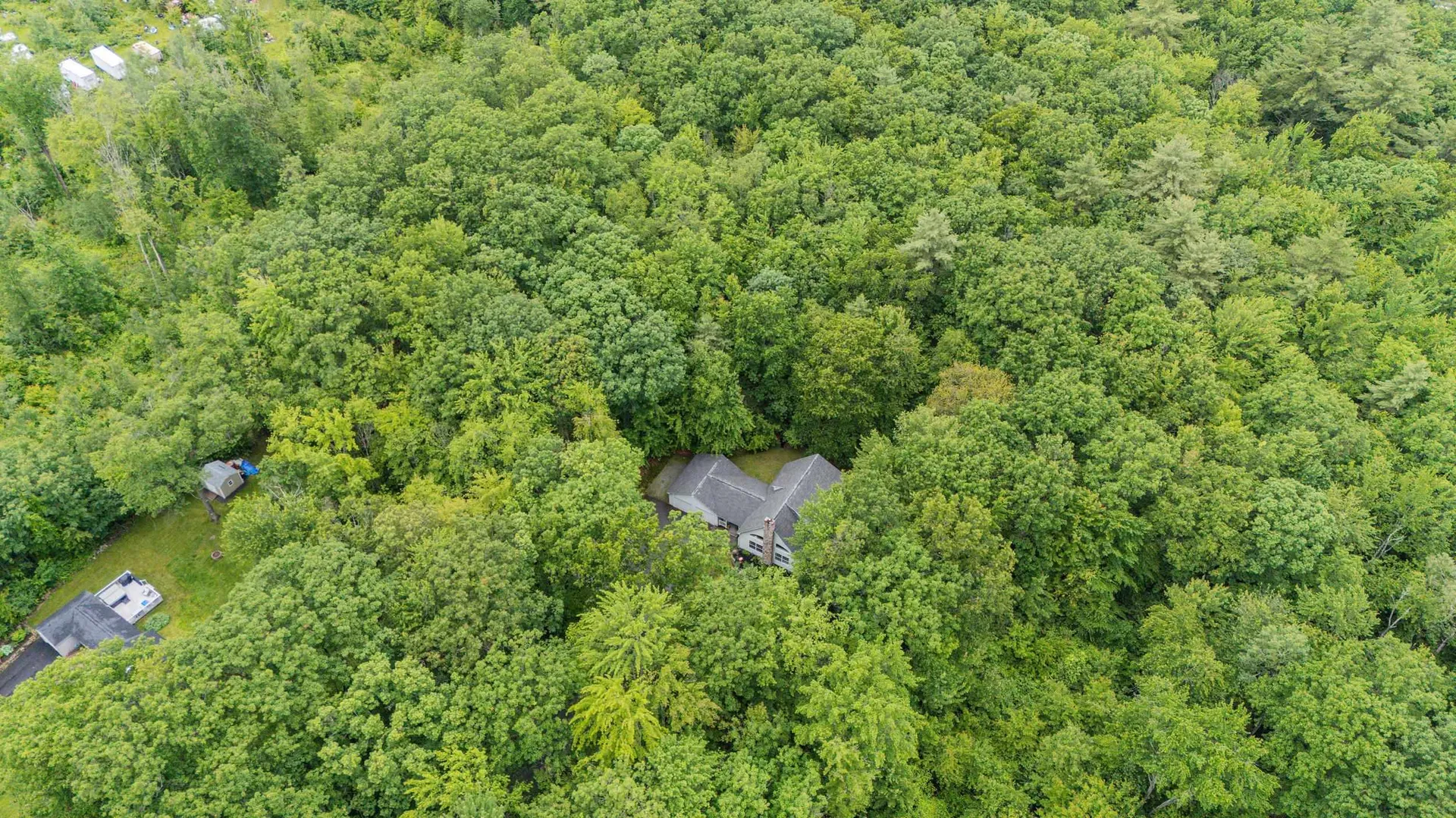 21 Lewis Lane Concord NH 03301