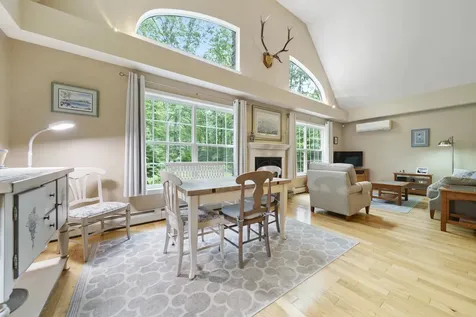 21 Lewis Lane Concord NH 03301