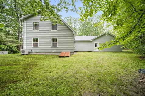 21 Lewis Lane Concord NH 03301