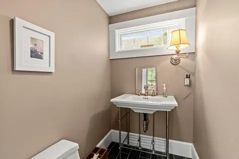 261 Main Avenue South Hampton NH 03827