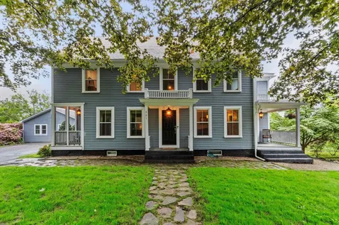 261 Main Avenue South Hampton NH 03827